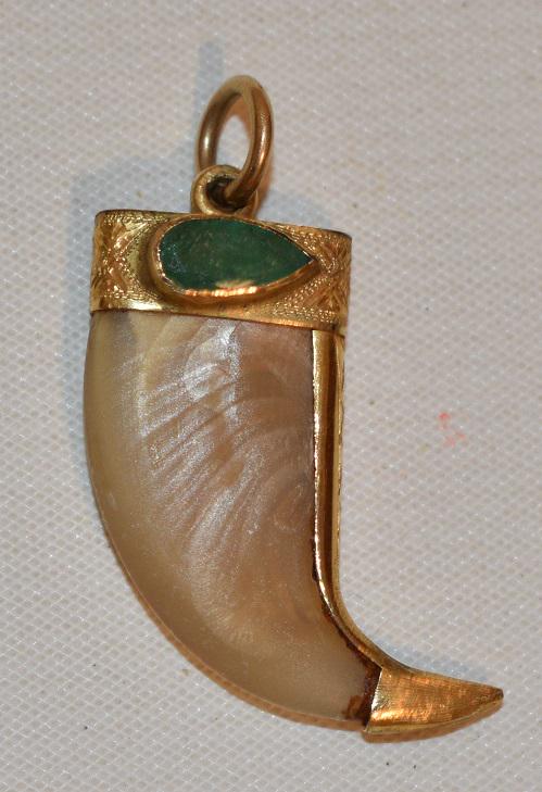 VICTORIAN 10KT YELLOW GOLD/EMERALD BEAR CLAW WATCH FOB (1 of 9)