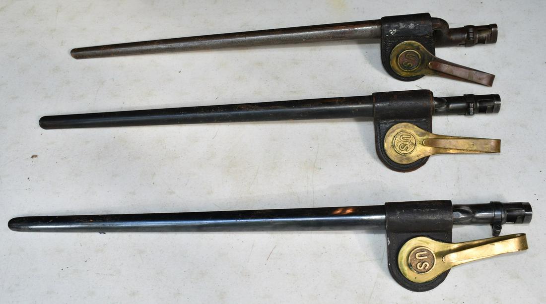 LOT (3) U.S. MILITARY TRAP DOOR BAYONETS, 19TH C.: LOT (3) U.S. MILITARY TRAP DOOR BAYONETS, 19TH C.