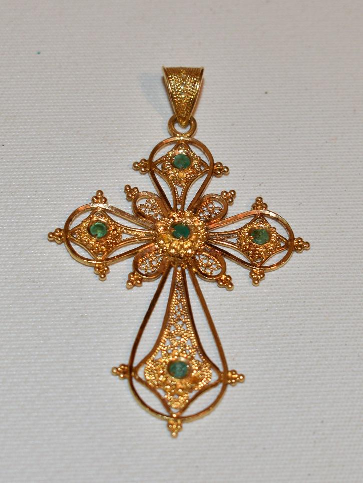 FINE 18KT YELLOW GOLD/EMERALD FILIGREE CRUCIFIX, 20TH C (1 of 6)