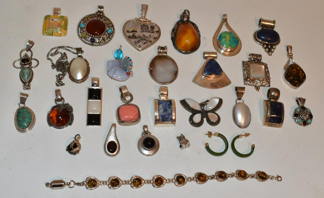 LOT ASSORTED STERLING/HARD STONE PENDANTS, C. 1960/80 (1 of 15)