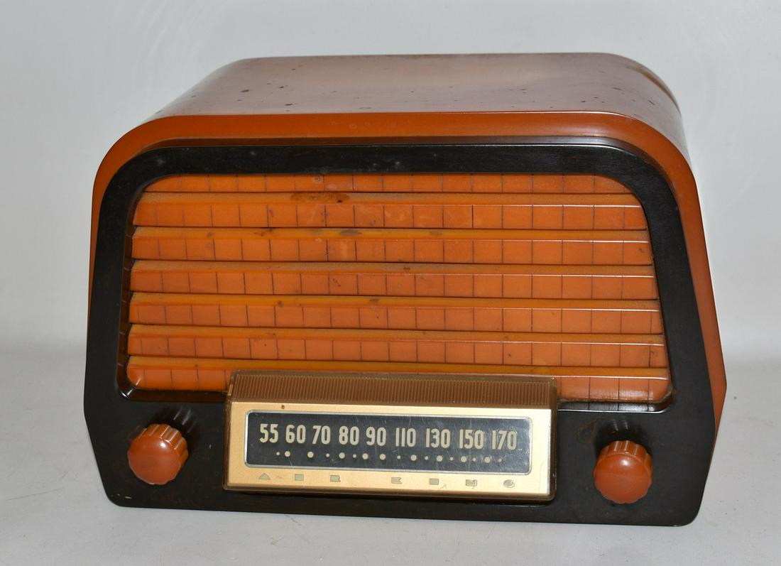 AIR KING MODEL A-600 CATLIN/BAKELITE RADIO, C. 1930/40 (1 of 9)