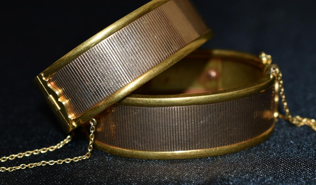 PR VICT. 18KT YELLOW GOLD CUFF BRACELETS DATED 1875 (1 of 20)