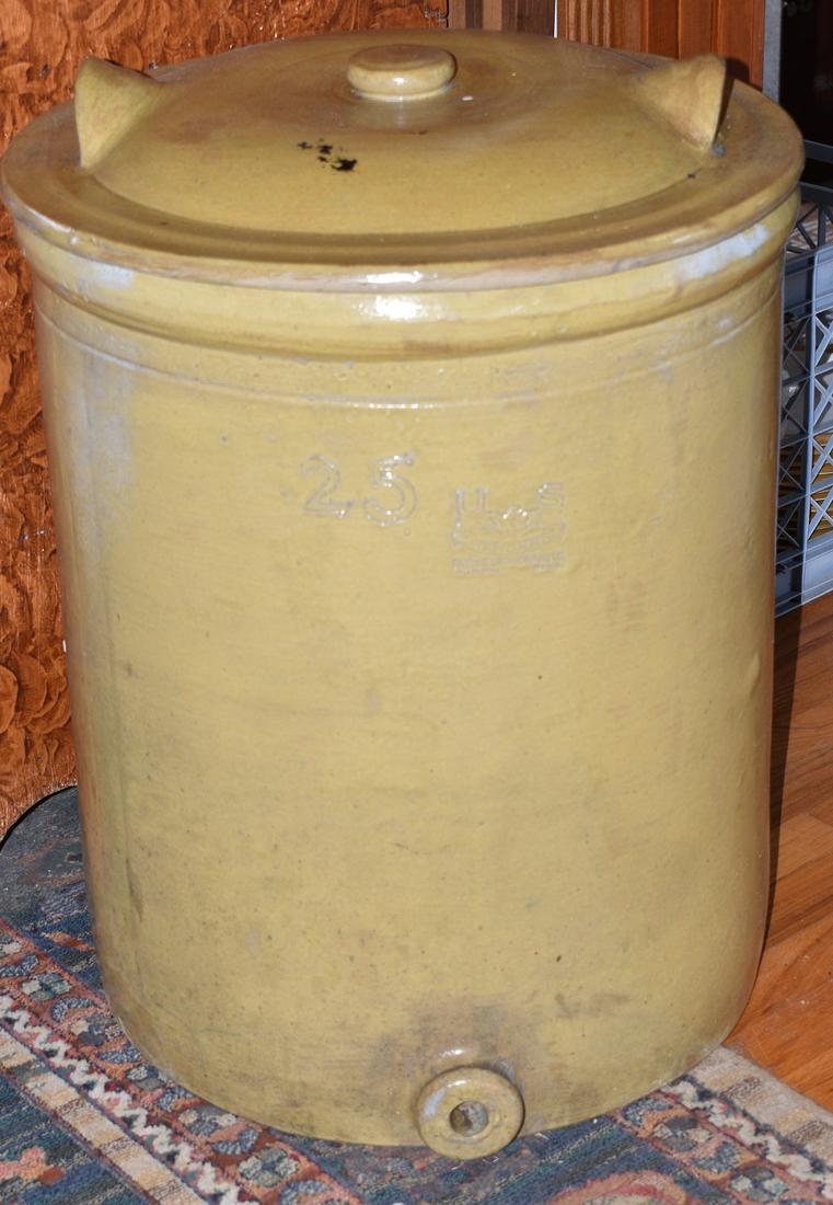 HUGE 25 GAL. U.S. STANDARD SALT GLAZED STONEWARE CROCK (1 of 6)