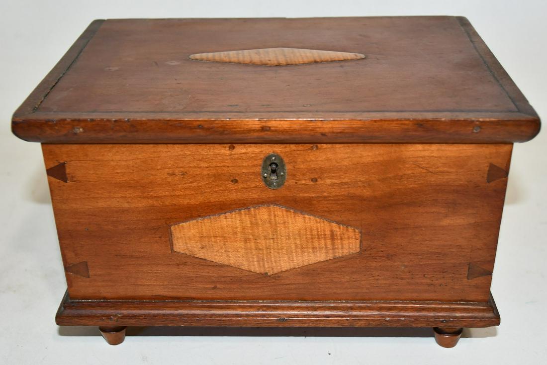 COUNTRY CHERRY/TIGER MAPLE DRESSER BOX, 19TH C. (1 of 11)