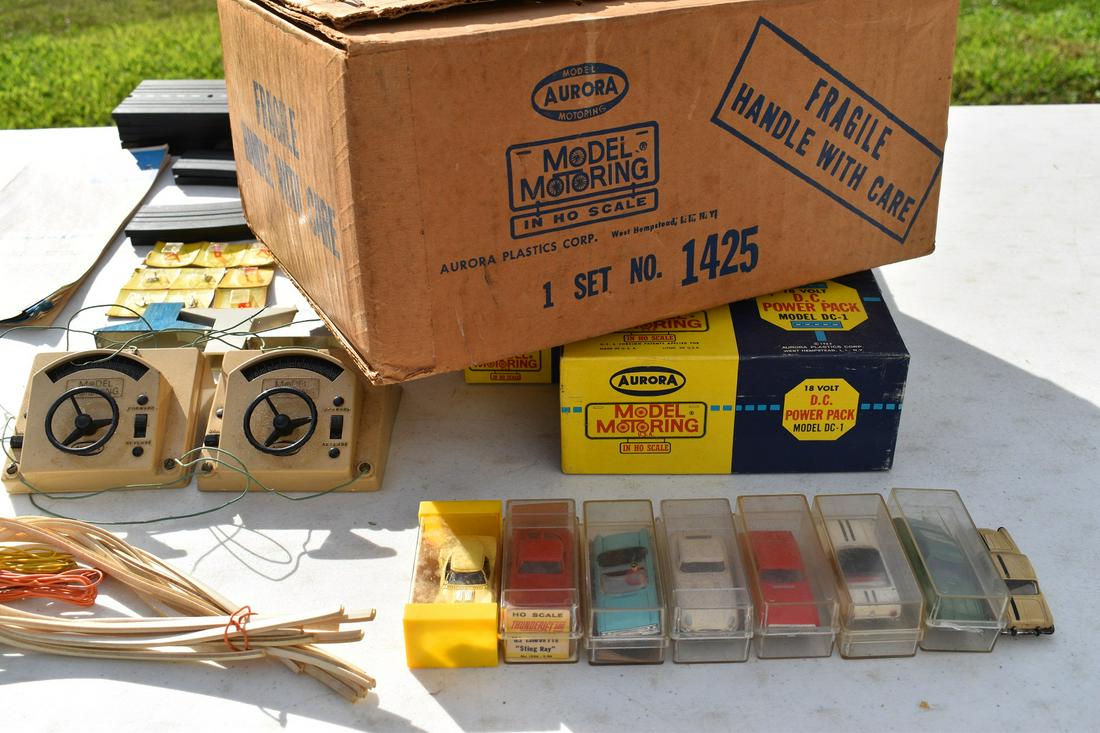 RARE SHIPPING BOX, HO SLOT CAR SET WITH 8 CARS W/BOXES (1 of 12)