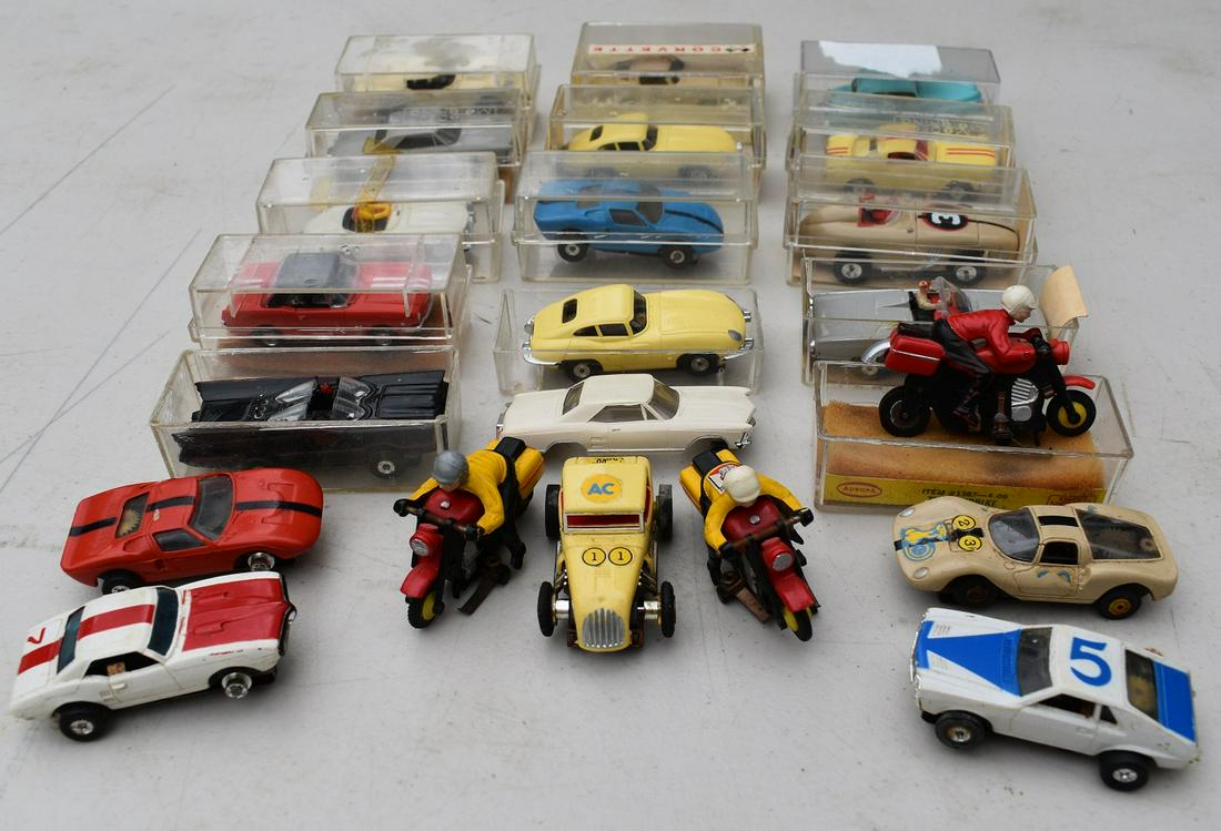 LOT (21) ASST. HO SLOT CARS/MOTORCYCLES, C. 1960/70 (1 of 12)