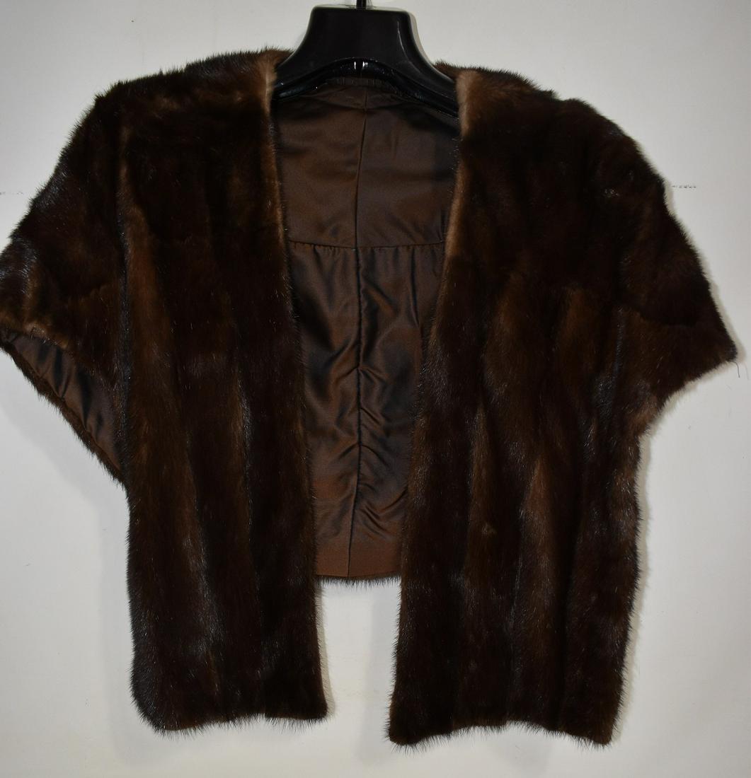 VINTAGE BROWN MINK STOLE, C. 1930/40: VINTAGE BROWN MINK STOLE, C. 1930/40