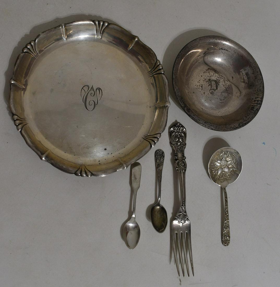 LOT STERLING SILVER INCLUDING WALLACE, KIRK SHREVE, ETC: LOT ASSORTED STERLING SILVER INCLUDING WALLACE, KIRK SHREVE, ETC., WEIGHT 18.7 OZ.