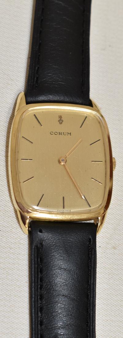 CORUM 18KT YELLOW GOLD WRISTWATCH, C. 1960: CORUM 18KT YELLOW GOLD WRISTWATCH, C. 1960, MEASURES 29MM X 33.30MM WITHOUT CROWN