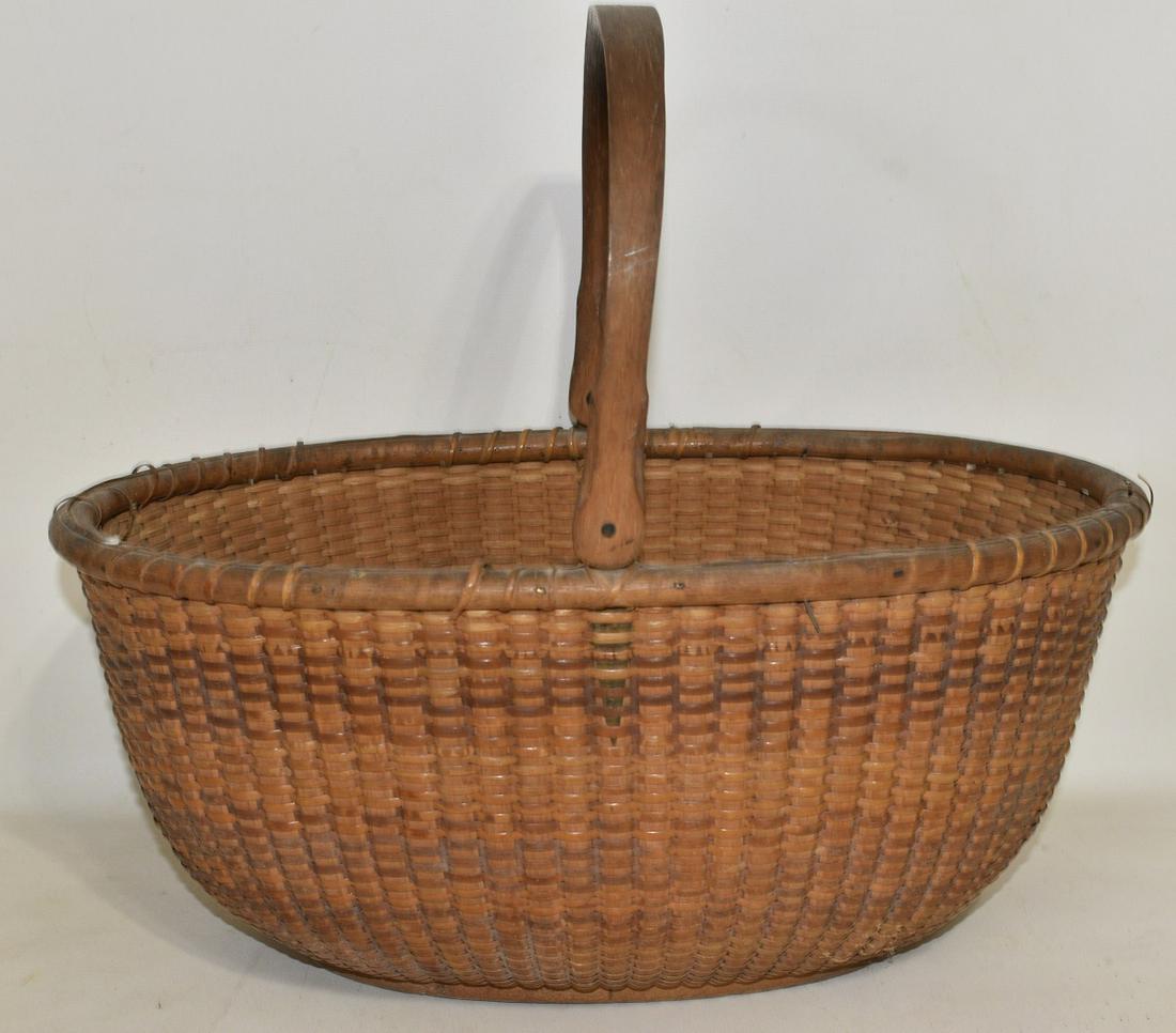 NANTUCKET OVAL BASKET W/ SWING HANDLE, 19TH C. (1 of 11)