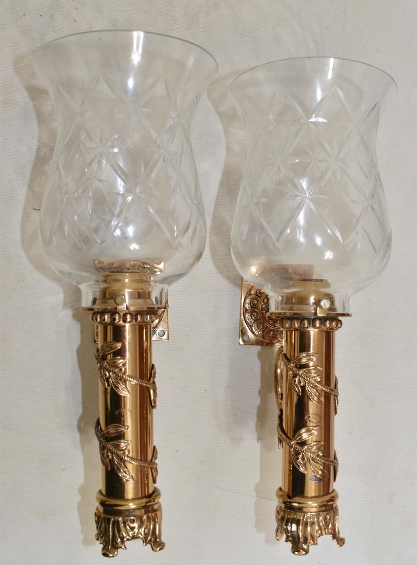 PAIR EARLY BRASS RAILROAD PALACE CAR/BOOTH CANDLE LAMPS (1 of 9)