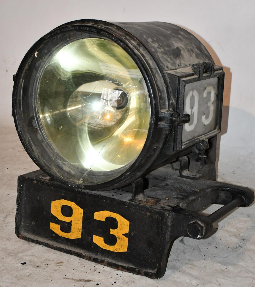 LOCOMOTIVE HEAD LAMP FOR OLD #93 W/BRACKET 19/20TH C. (1 of 8)