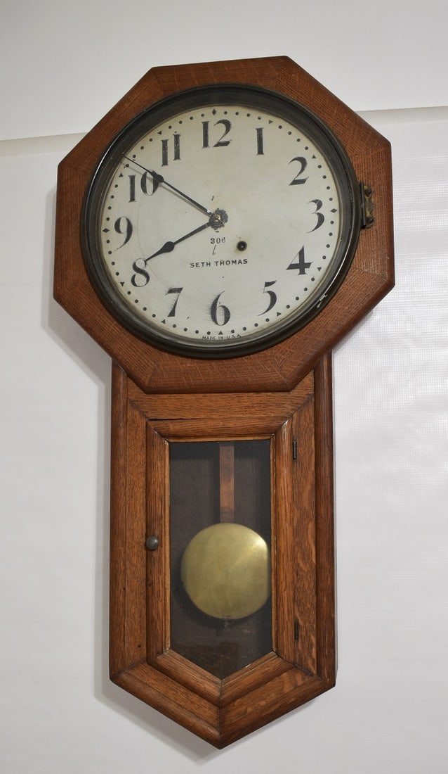 SETH THOMAS OAK SCHOOL/STATION HOUSE REGULATOR CLOCK (1 of 13)