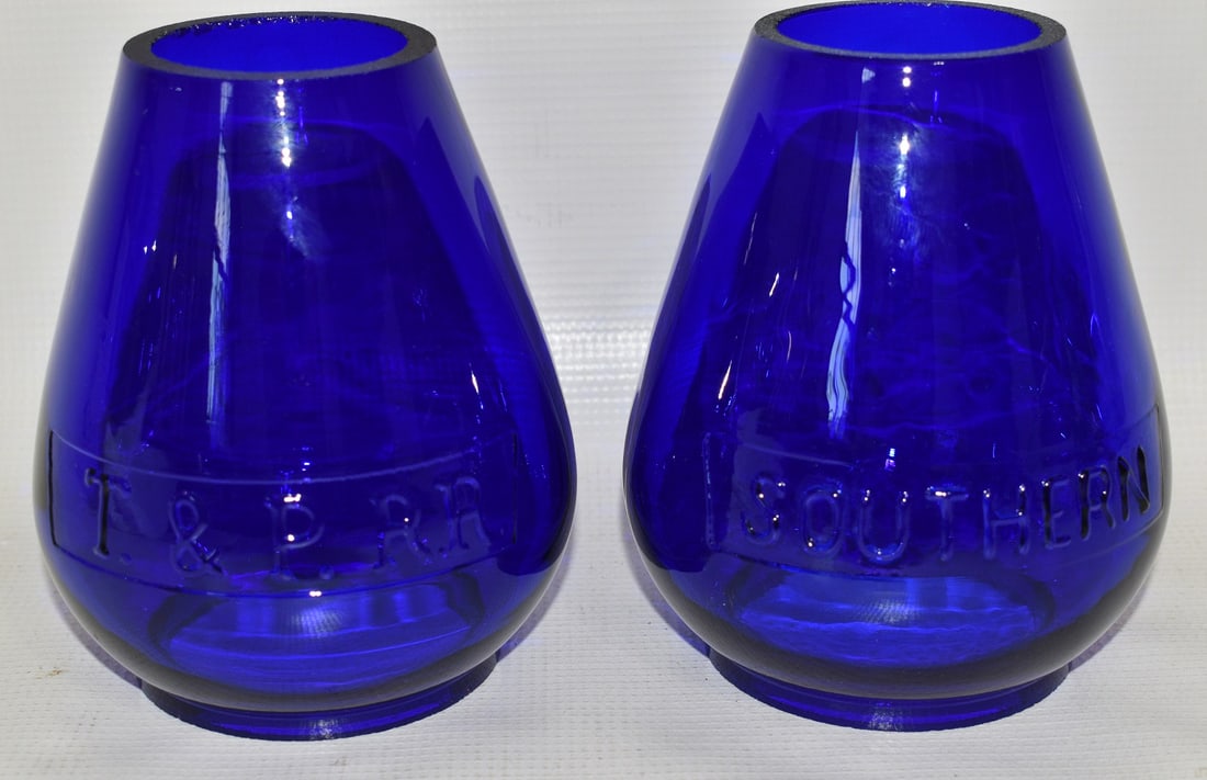 2 RR LANTERN COLORED CAST GLOBES INCL SOUTHERN RAILROAD (1 of 7)