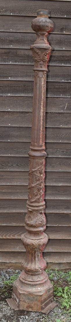 LARGE FANCY VICTORIAN CAST IRON LAMP POST, 19TH C. (1 of 9)