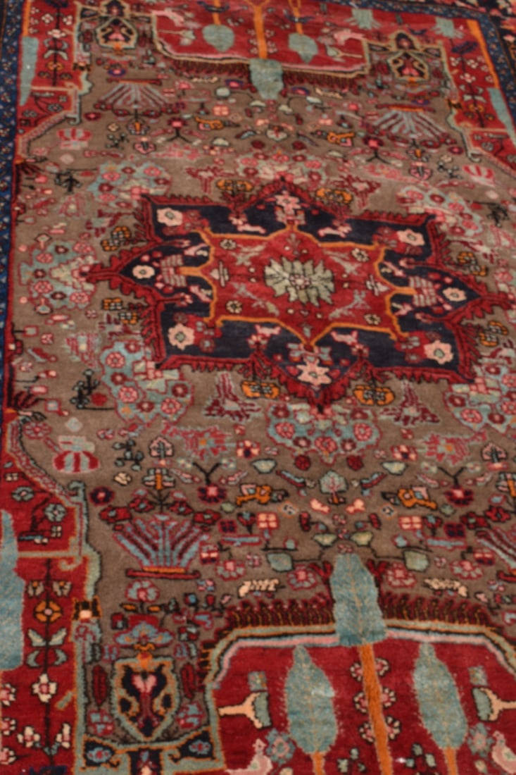 ORIENTAL CAUCASIAN CARPET, 20TH C., 5' 3" X 9' 7" (1 of 11)
