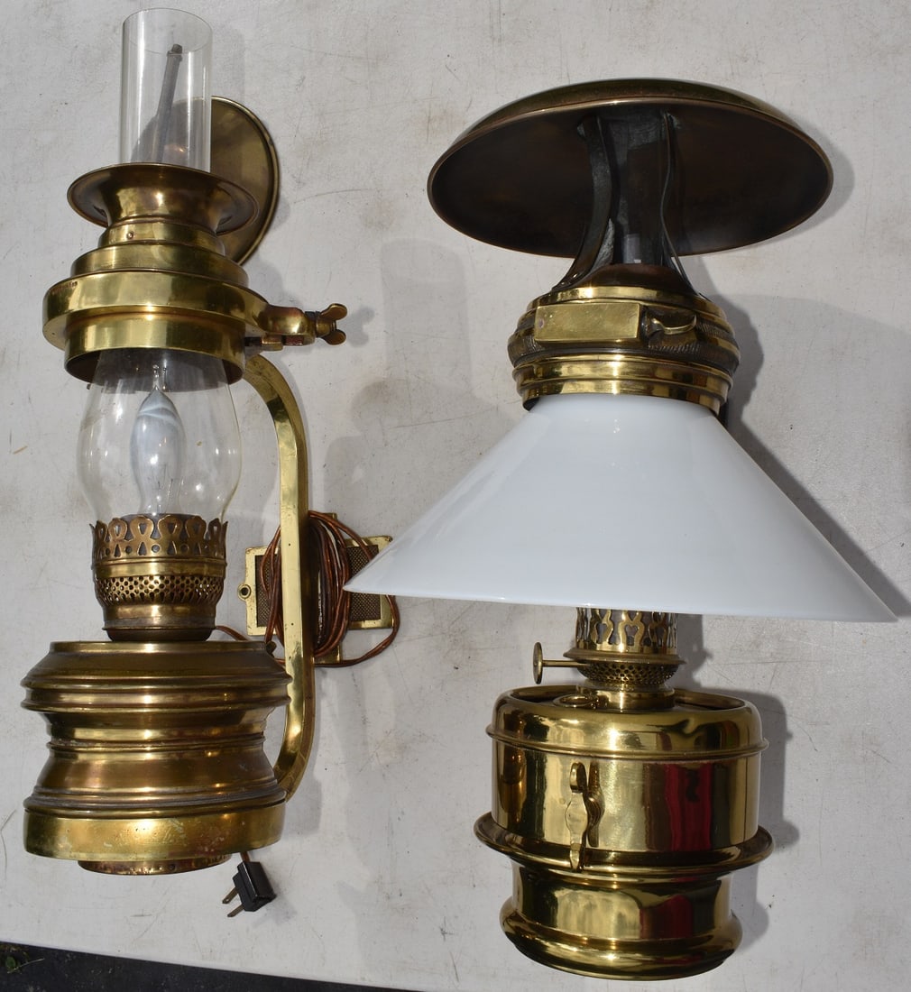 LOT (2) RAILROAD PARLOR/PALACE CAR BRASS SIDE LAMPS (1 of 14)