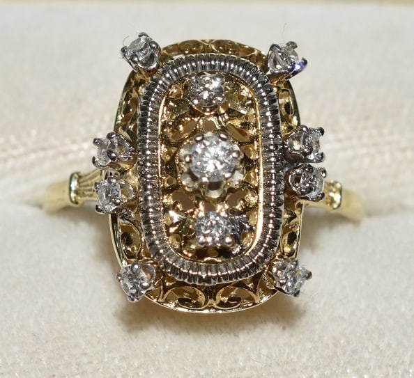 ART DECO 14KT YW. GOLD/DIAMOND RING C. 1940, W. 2.5 DWT (1 of 7)