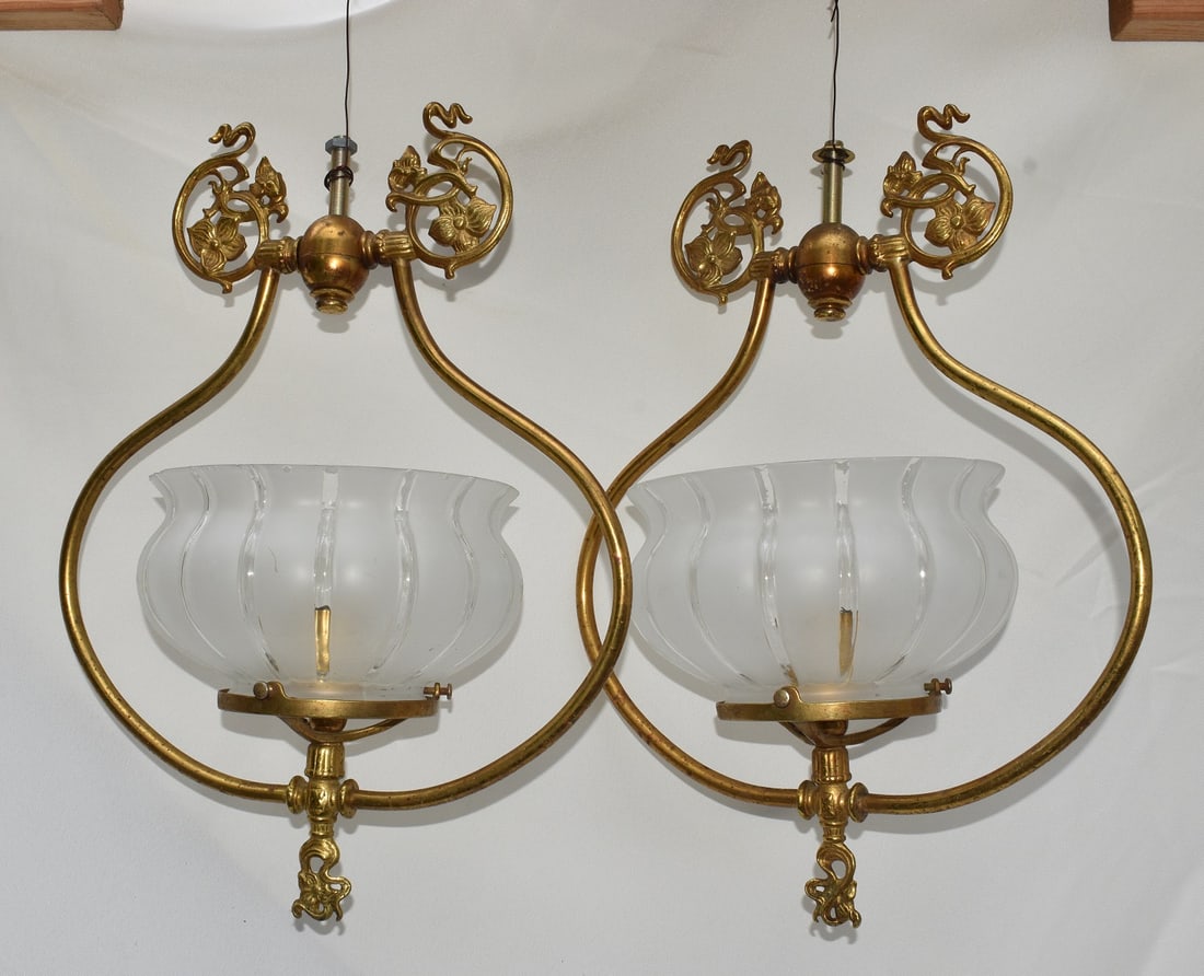 PR. ART NOUVEAU GILT BRASS HARP LIGHT FIXTURES, C. 1940: PAIR ART NOUVEAU GILT BRASS HARP LIGHT FIXTURES, C. 1940, H. 16"