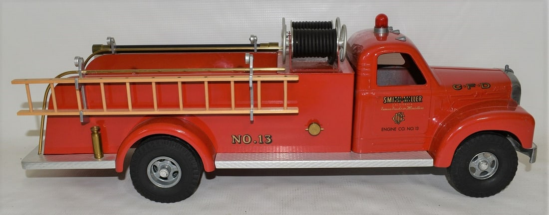 SMITH-MILLER CAST ALUMINUM CALIFORNIA FIRE DEPT. TRUCK (1 of 10)