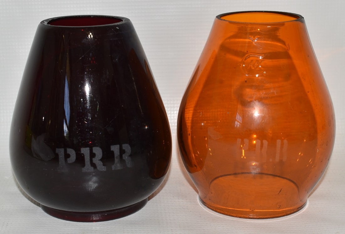 2 RR LANTERN ETCHED COLOR GLOBES INCL. PENNSYLVANIA RR (1 of 12)