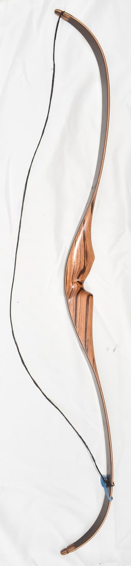 BEN PEARSON HUNTER RE-CURVE BOW, 50 LB, L. 55": BEN PEARSON HUNTER RE-CURVE BOW, 50 LB, L. 55"