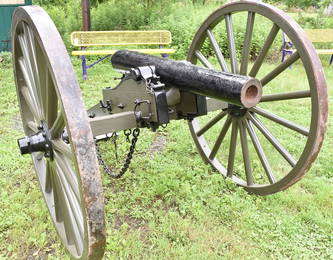 PRE-CIVIL WAR ERA CAST IRON CANNON W/REBUILT CARRIAGE