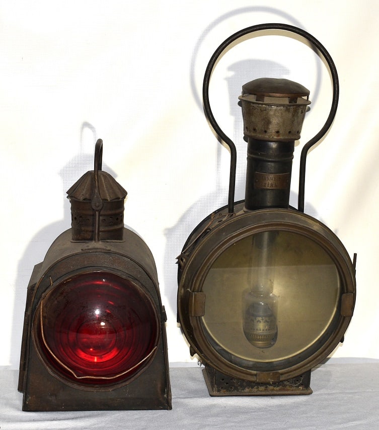 LOT (2) EARLY RAILROAD HEADLAMP/BRAKEMANS LANTERNS: LOT (2) EARLY RAILROAD HEADLAMP/BRAKEMANS LANTERNS, 19TH C.