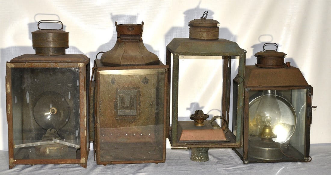 LOT (4) EARLY RAILROAD TOLEWARE BOX LANTERNS: LOT (4) EARLY RAILROAD TOLEWARE BOX LANTERNS, 19TH C., H. LARGEST 26"