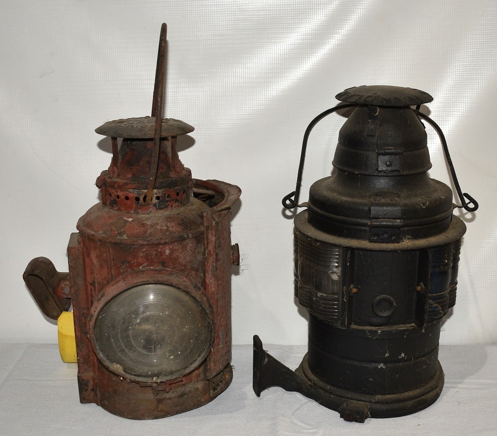 (2) EARLY RR LANTERNS INCL. H.V. RR & ROCK ISLAND LINES: LOT (2) EARLY RAILROAD LANTERNS INCL. H.V. RR & ROCK ISLAND LINES, 19TH C.