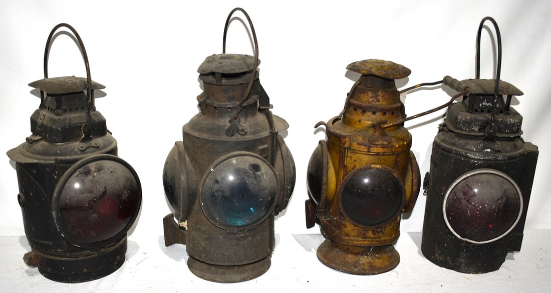 4 EARLY RAILROAD LANTERNS INCL. CNR, C&L ERR, EJ & F RR: LOT (4) EARLY RAILROAD LANTERNS INCL. CNR, C&L ERR, EJ & FRR, 19/20TH C.