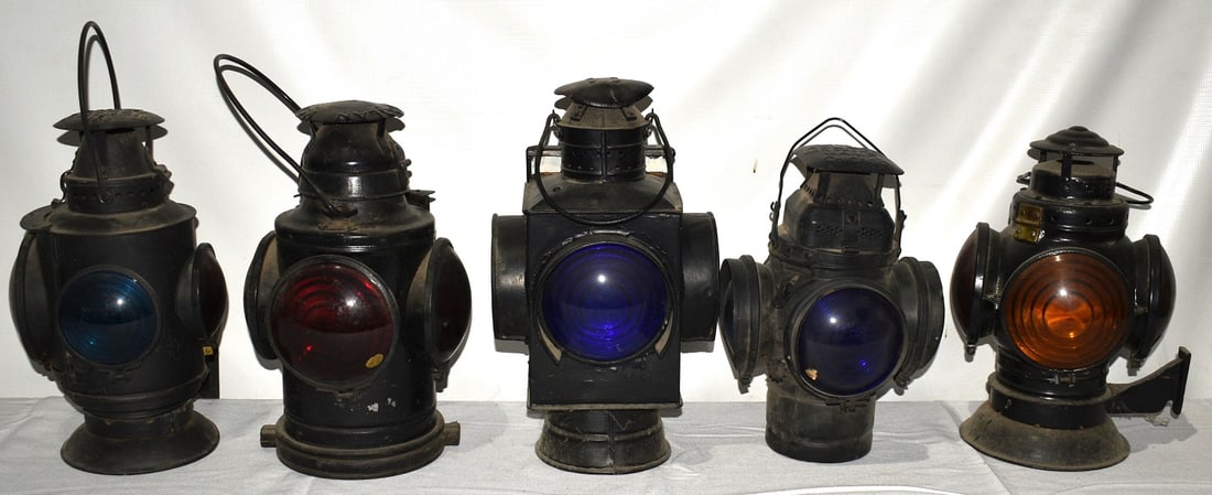 LOT (5) EARLY RAILROAD SWITCH LANTERNS, 19TH C.: LOT (5) EARLY RAILROAD SWITCH LANTERNS, 19TH C., H. 16" W. 9" D. 9"