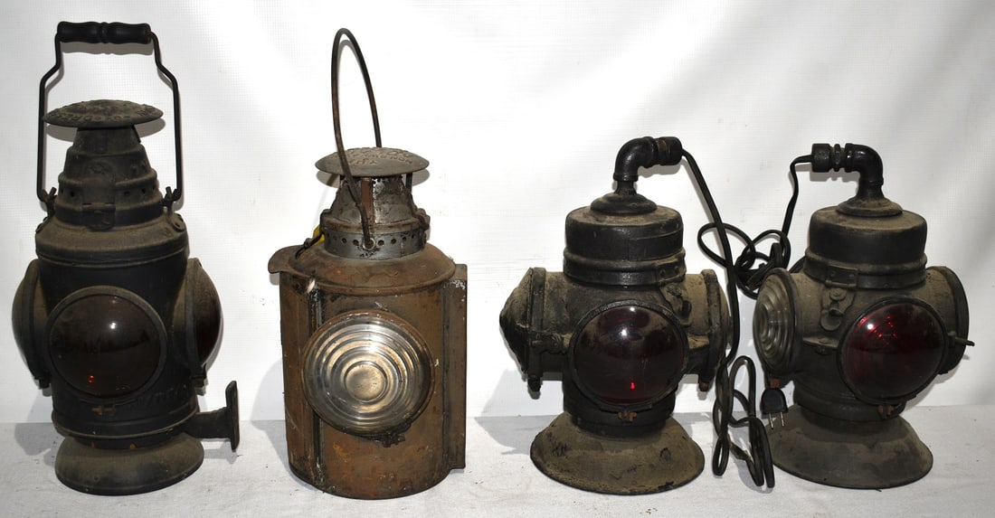LOT (4) EARLY RAILROAD LANTERNS INCL. NYC EAST, SP: LOT (4) EARLY RAILROAD LANTERNS INCL. NYC EAST, SP, 19/20TH C.