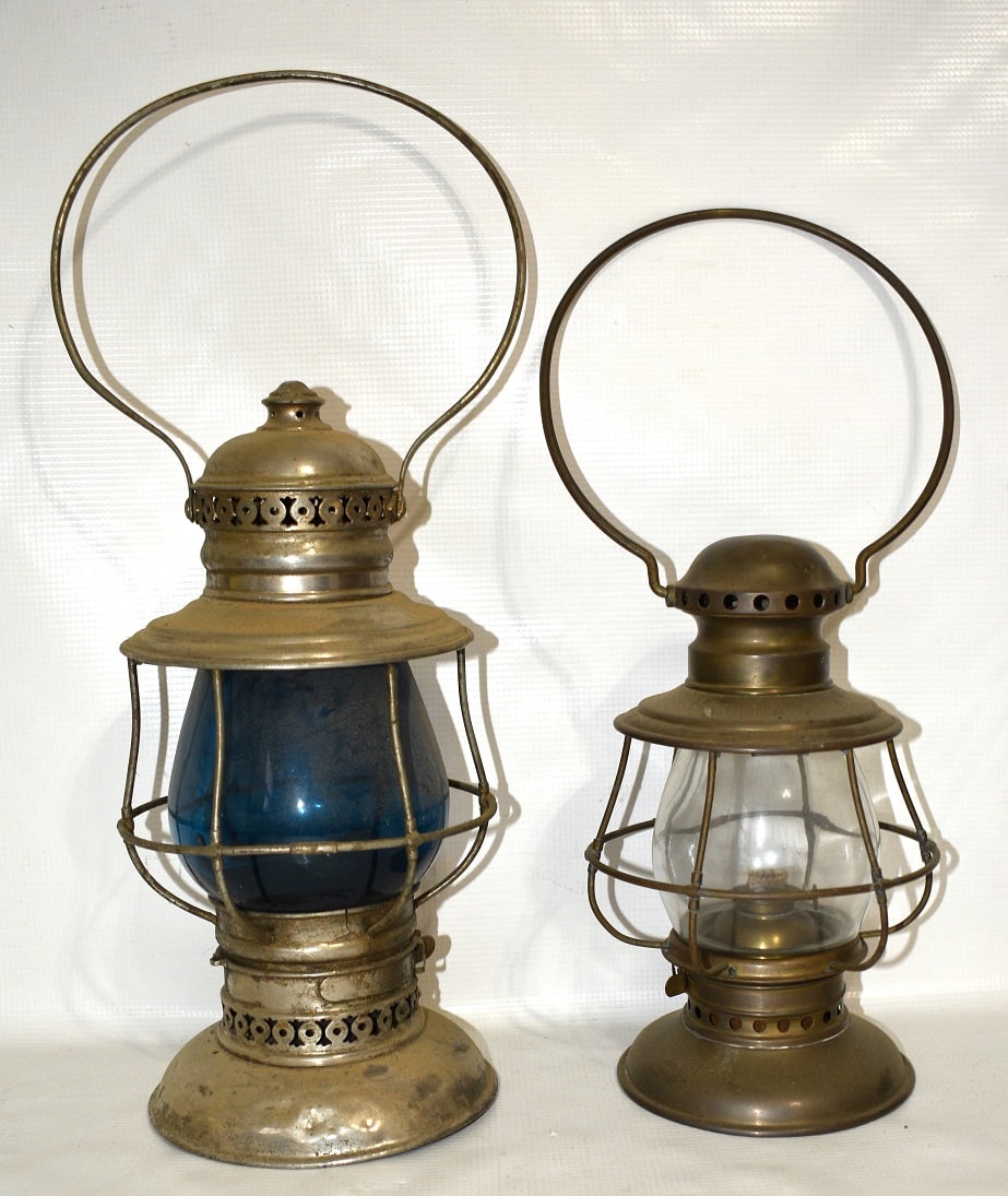 (2) RR CONDUCTORS LANTERNS INCL. C.T. HAM & R.E. DIETZ: LOT (2) RAILROAD CONDUCTORS LANTERNS INCL. C.T. HAM & R.E. DIETZ, 19/20TH C.