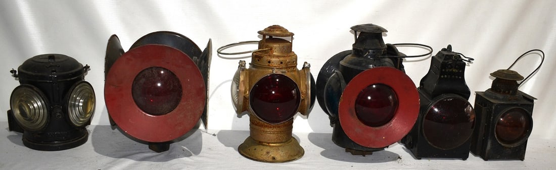 LOT ASST. RR LANTERNS INCL. SWITCH NYO & W, BRAKEMANS: LOT ASSORTED RR LANTERNS INCL. SWITCH NYO & W, BRAKEMANS, 19/20TH C.