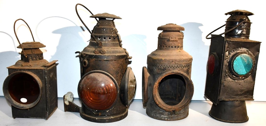 LOT (4) EARLY RAILROAD LANTERNS INCL. ERIE: LOT (4) EARLY RAILROAD LANTERNS INCL. ERIE, 19/20TH C.