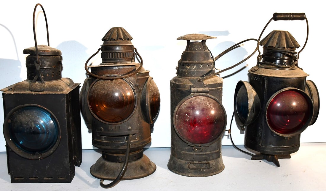 4 EARLY RR LANTERNS INCL. LIRR, NY NH & H, NYC, NYC &HR: LOT (4) EARLY RAILROAD LANTERNS INCL. LIRR, NY NH & H RR, NYC & HR RR, 19/20TH C.