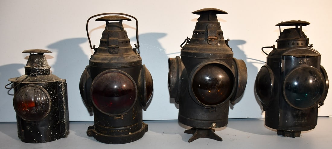 LOT (4) EARLY RR LANTERNS INCL. CNR, ERIE RR, UPRR: LOT (4) EARLY RAILROAD LANTERNS INCL. CNR, ERIE RR, UPRR, 19/20TH C.