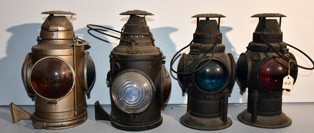 LOT (4) EARLY RR LANTERNS INCL. NYC EAST, NY NH & H RR: LOT (4) EARLY RAILROAD LANTERNS INCL. NYC EAST, NY NH & H RR, 19/20TH C.