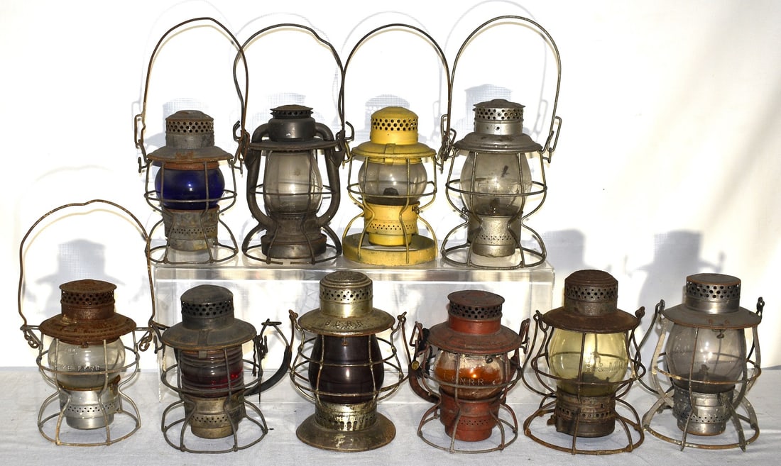 10 RR LANTERNS INCL. B.C, B&O, LIRR, P&LE, CM & ST. P: LOT (10) EARLY RAILROAD LANTERNS INCL. B.C, B&O, LIRR, P & LE, CM & ST. P, WABASH RY, 19/20TH C.