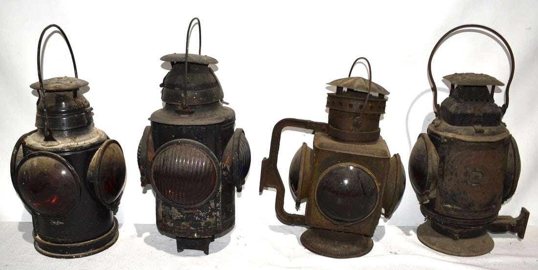 (4) EARLY RAILROAD LANTERNS INCL. PRR, NYCS, NYO & W: LOT (4) EARLY RAILROAD LANTERNS INCL. PRR, NYCS, NYO & W, 19/20TH C.