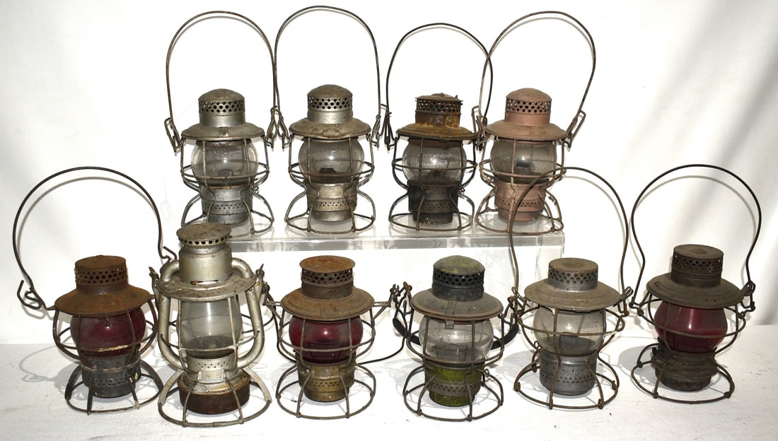 10 RR LANTERNS INCL. CNR, S.P&S, ERIE, SOO LINE, W.T CO: LOT (10) EARLY RAILROAD LANTERNS INCL. C.N.R, S.P & S, ERIE, SOO LINE, W.T CO, WABASH RY, A.T & S.F RY, MO. PAC, 19/20TH C.