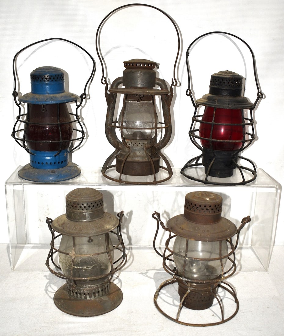 5 EARLY RR LANTERNS INCL. B & A RR, NY CENTRAL, E&W RR: LOT (5) EARLY RAILROAD LANTERNS INCL. B & ARR W/ NY CENTRAL GLOBE, BOSTON & ALBANY W/ NY CENTRAL LINES GLOBE, NY CENTRAL, E & WRR, 20TH C.