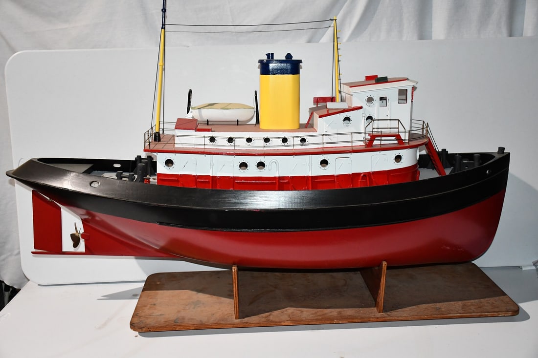 VINTAGE HUGE TUG BOAT MODEL (NEEDS FINISHING) 20TH C.: VINTAGE HUGE TUG BOAT MODEL (NEEDS FINISHING) 20TH C., L. 56"