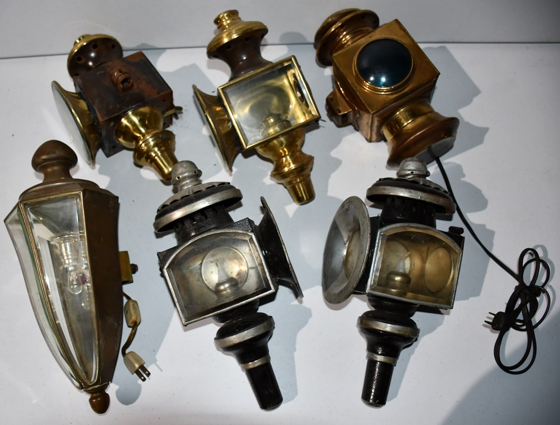 LOT ASSORTED VICTORIAN BRASS/STEEL CARRIAGE LAMPS: LOT ASSORTED VICTORIAN BRASS/STEEL CARRIAGE LAMPS, 19TH C.