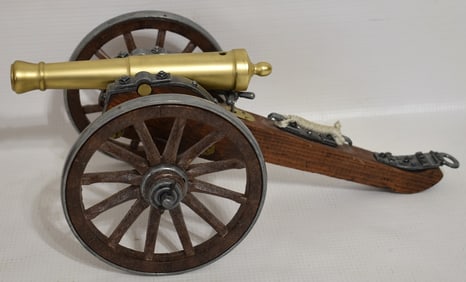 U.S CIVIL WAR 6 POUNDER BRASS MODEL CANNON