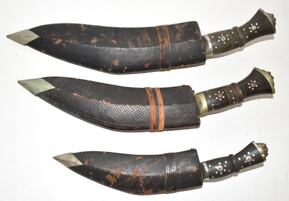 3 MEDITERRANEAN SIDE KNIVES W/SHEATHS, HORN HANDLE