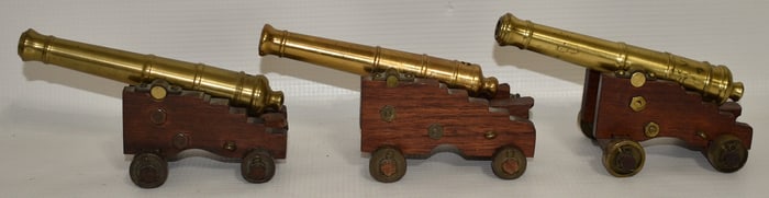 (3) MODEL 18TH CENTURY STYLE NAVAL GUNS MODEL CANNONS