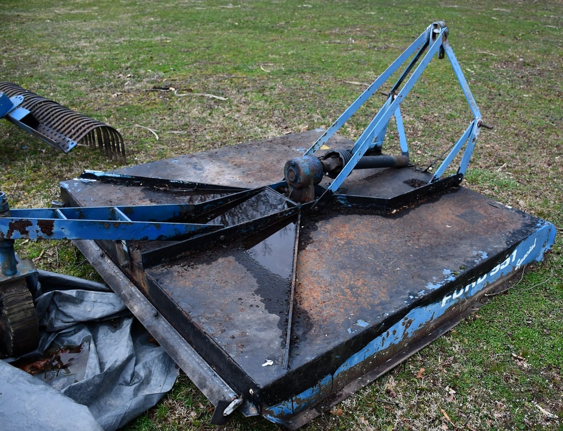 FORD #951 BRUSH HOG, 6' X 6 1/2' (1 of 4)
