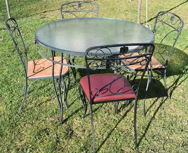SET DECO WROUGHT IRON GLASS TOP TABLE & CHAIRS, C. 1960 (1 of 5)